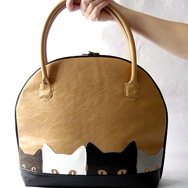 Bag of kittens